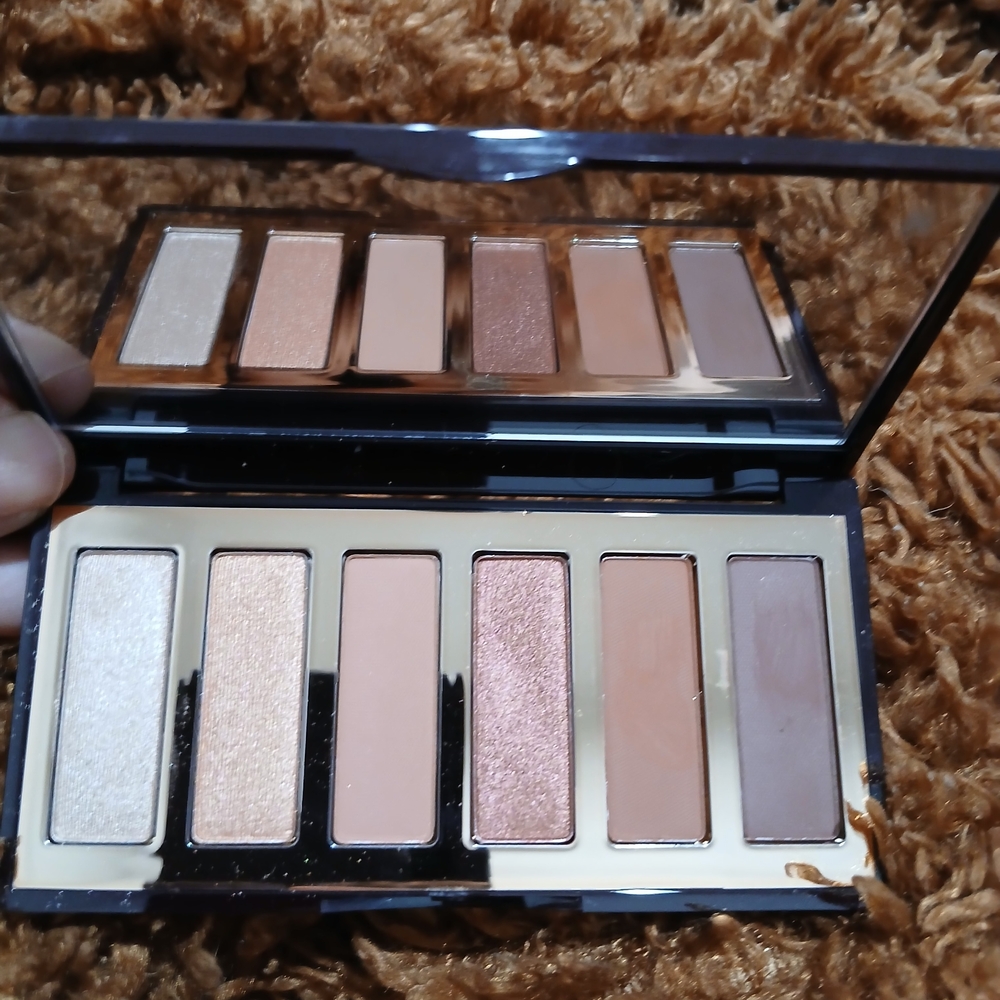 Charlotte Tilbury Radiant Eyeshadow Palette